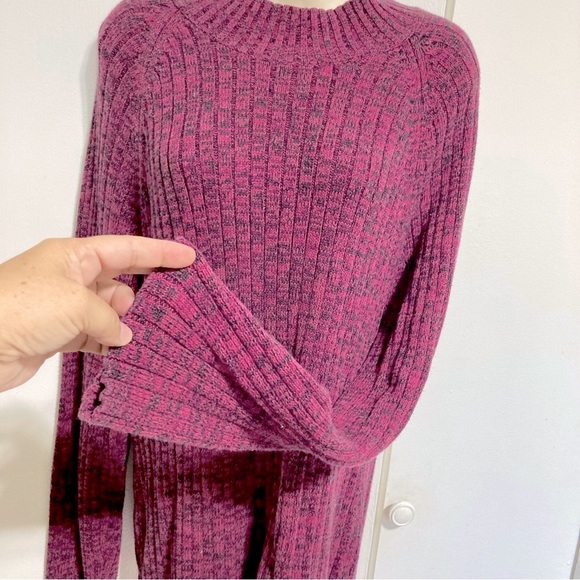 Maroon Purple Black Detail Long Sleeve Round Neck Cotton Sweater Woman's XL - Picture 5 of 13